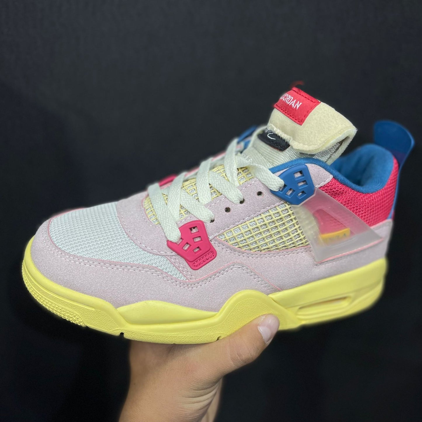 JORDAN RETRO 4