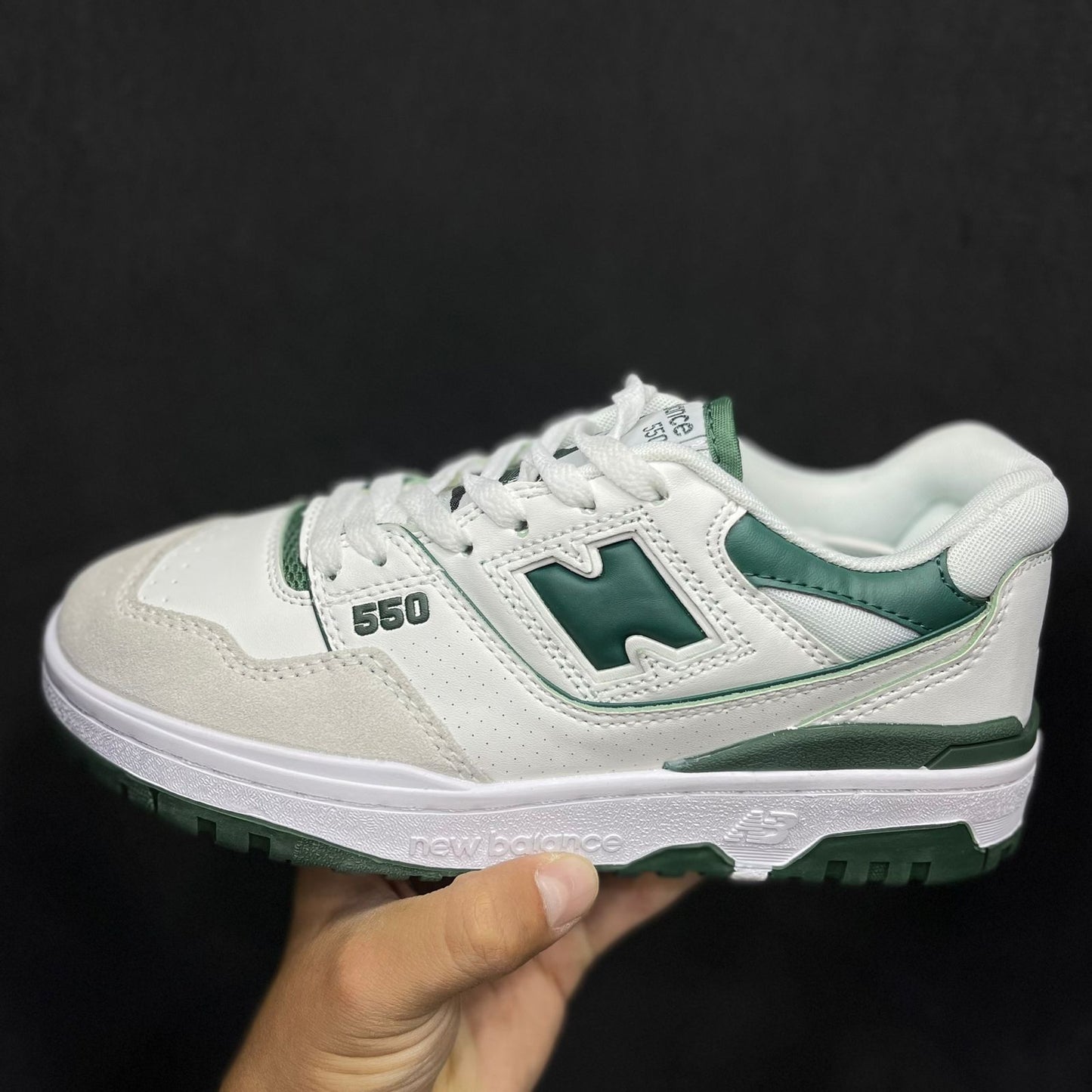 NEW BALANCE 550