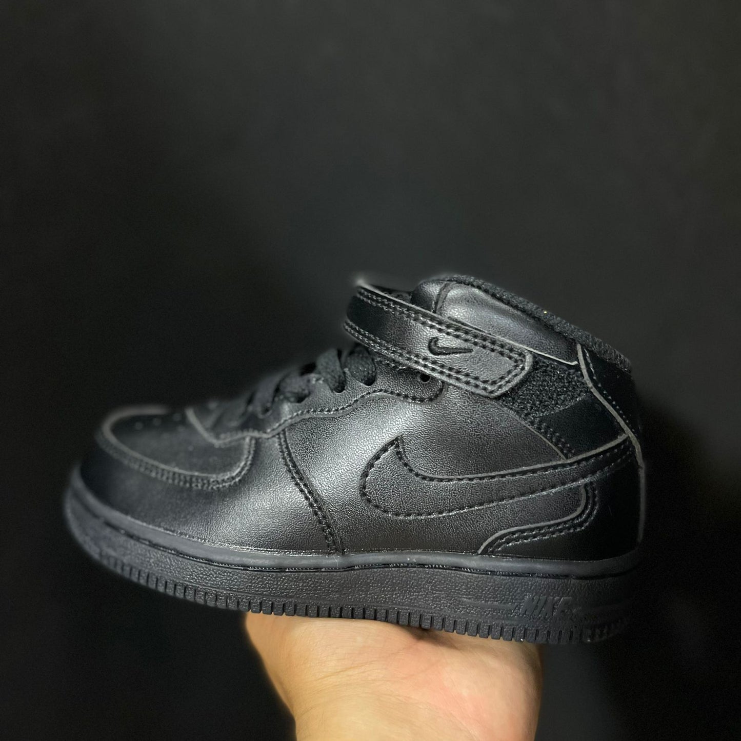 NIKE AIR FORCE ONE
