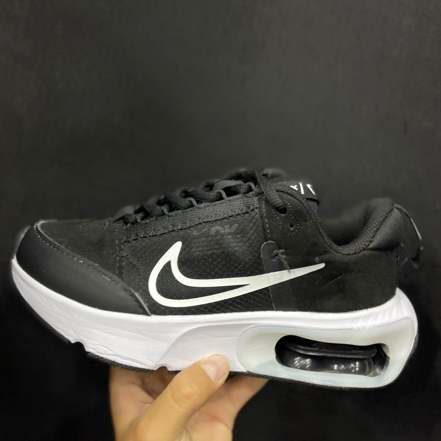 NIKE AIRMAX INTRLK