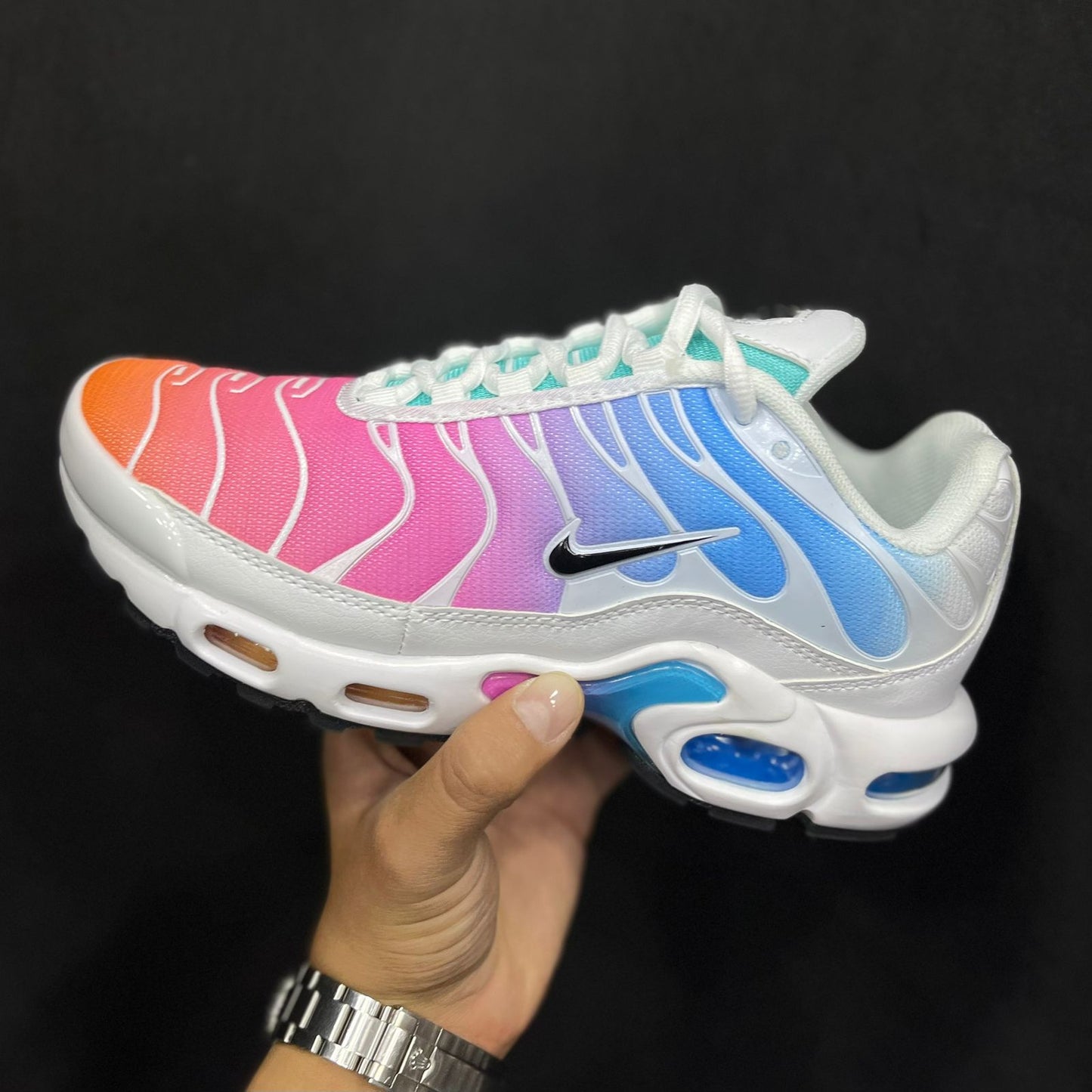 NIKE AIRMAX PLUS