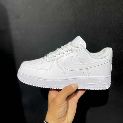 NIKE FORCE ONE