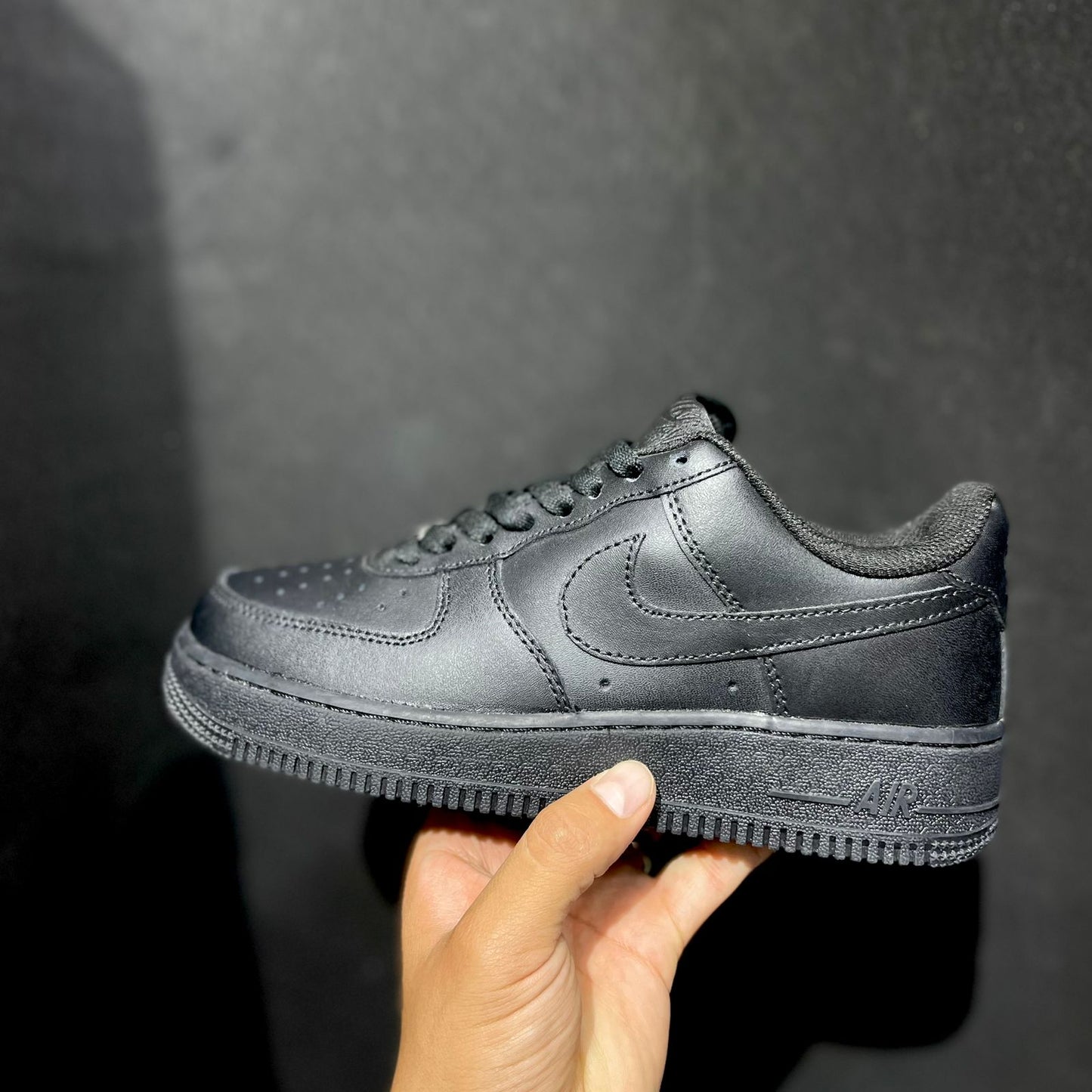 NIKE FORCE ONE