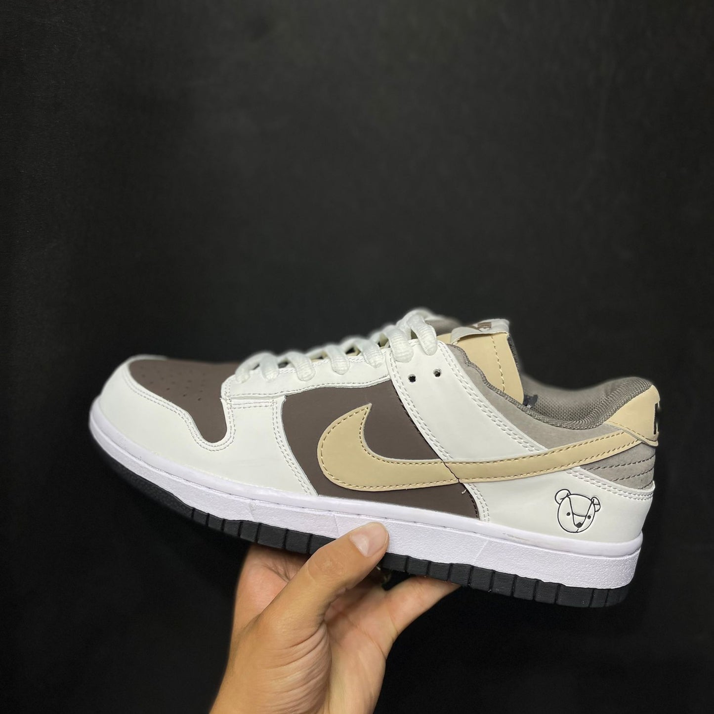 NIKE SB OTOMO BEAR