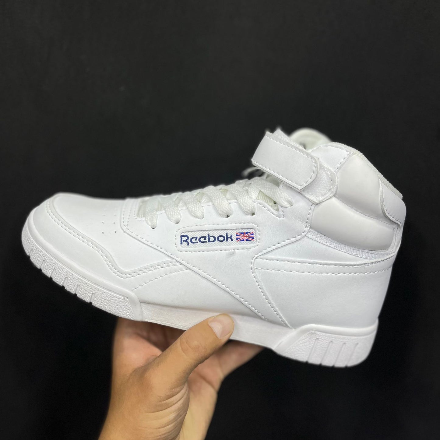REEBOK CLASSIC