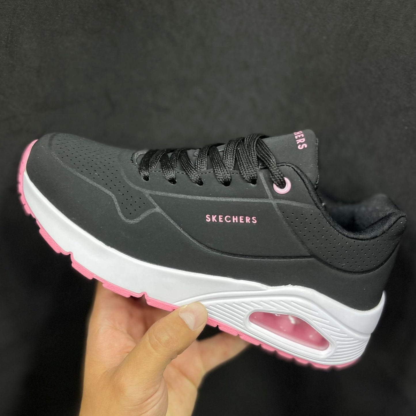 SKECHERS UNO