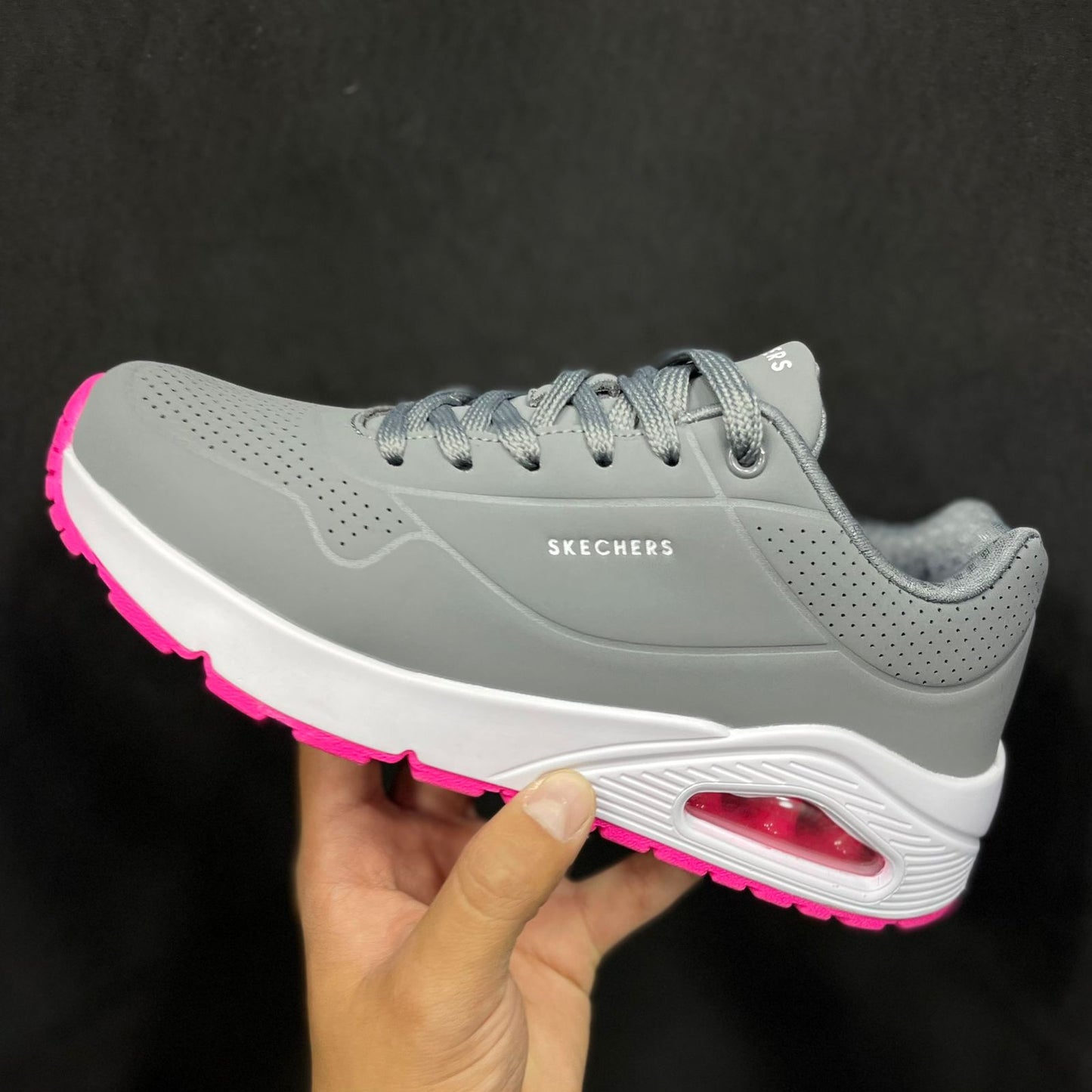 SKECHERS UNO